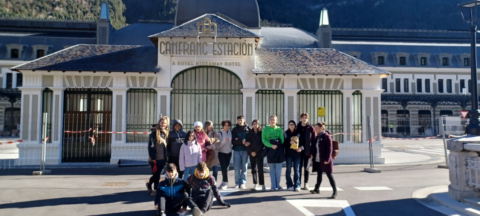 Jvenes italianos visitan La Jacetania con el proyecto Erasmus+ Rural Participation